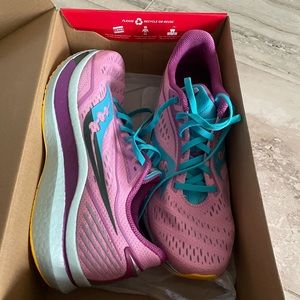 Women’s Saucony Endorphin Speed